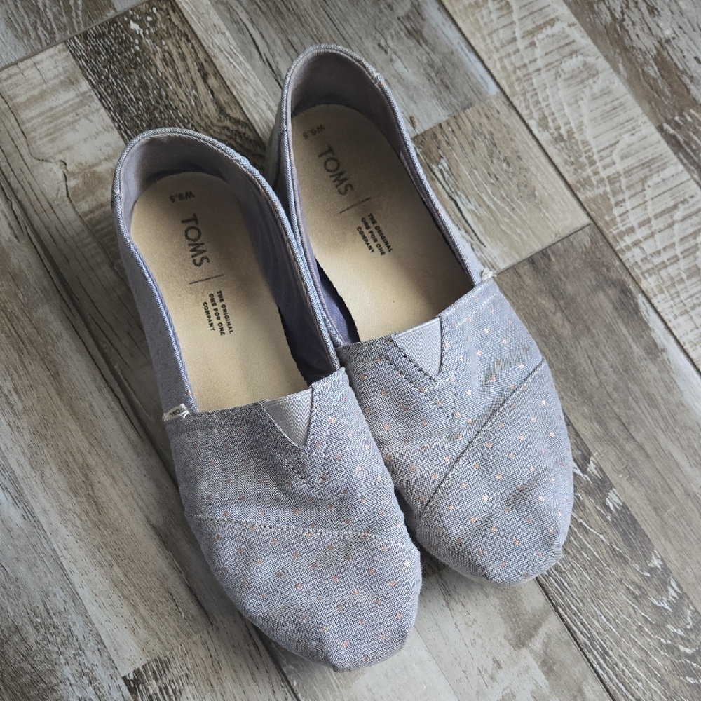 Toms Light Gray Slip-On Shoes